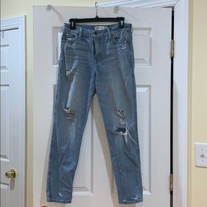 Abercrombie Girlfriend Jeans Size 4R/27